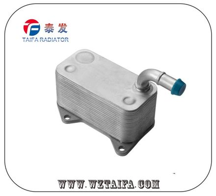 Refroidisseur d' huile moteur VW / AUDI TF-1064, refroidisseur d' huile en aluminium 06D117021C