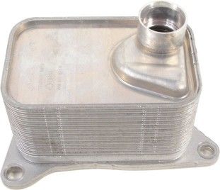 Le moteur est équipé d'un système de refroidissement de l'huile 06L117021E VW OIL COOLER POLO MK5 6R GTI FACELIFT 1.8 PETROL