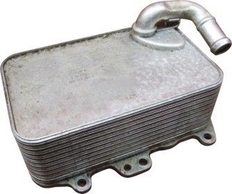 Remplacement de refroidisseur à huile VW de haute performance 059117021R Pour VW Touareg 3L